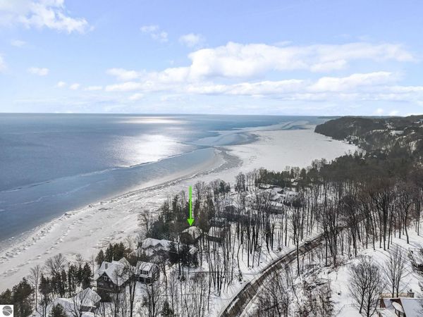 1275 Nanagosa Trail S, Suttons Bay, MI 49682