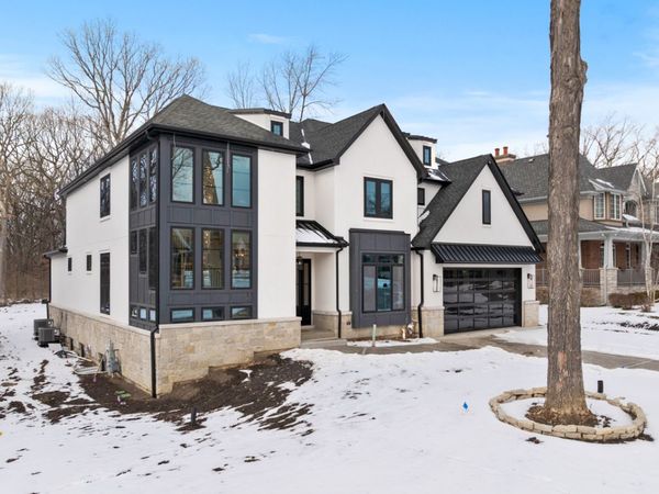 1544 linden Circle , Lemont, IL 60439