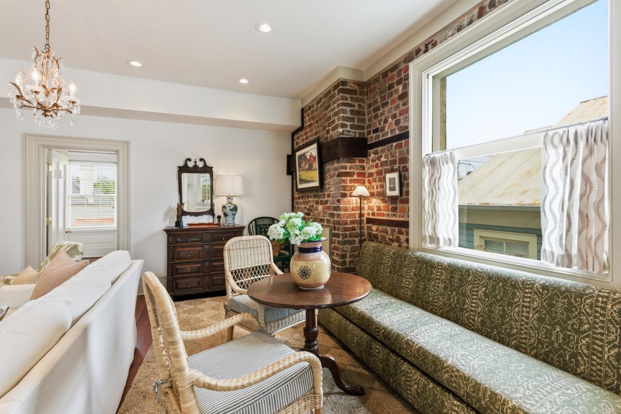 35 Society Street Photo 10