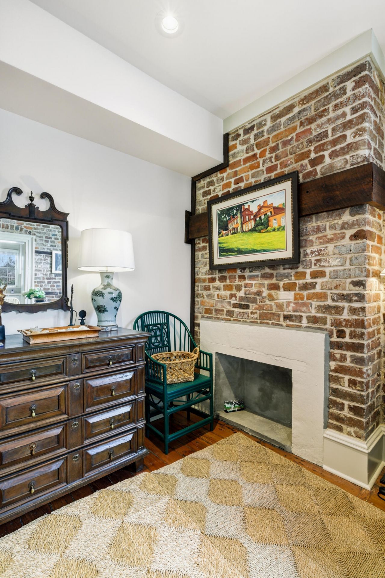 35 Society Street Photo 11