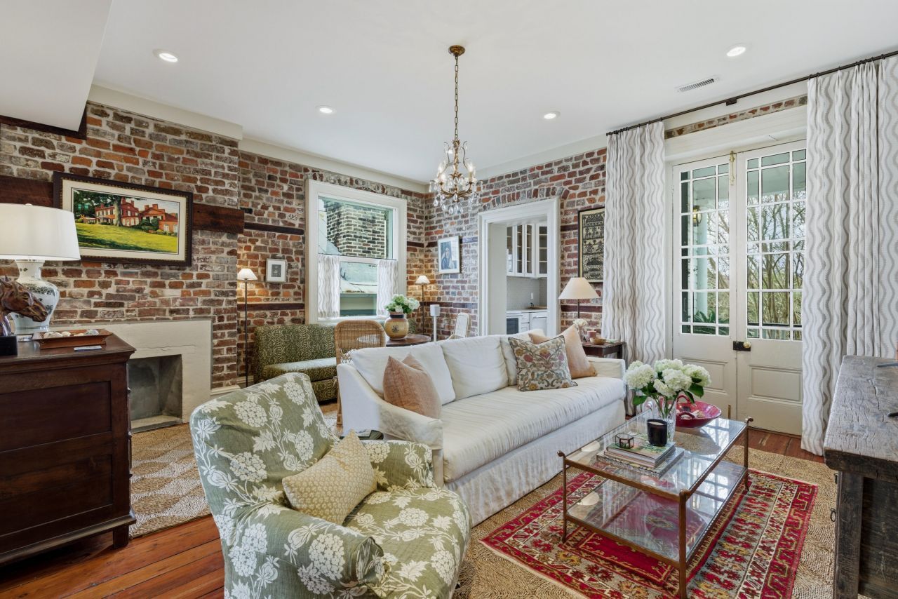 35 Society Street Photo 2