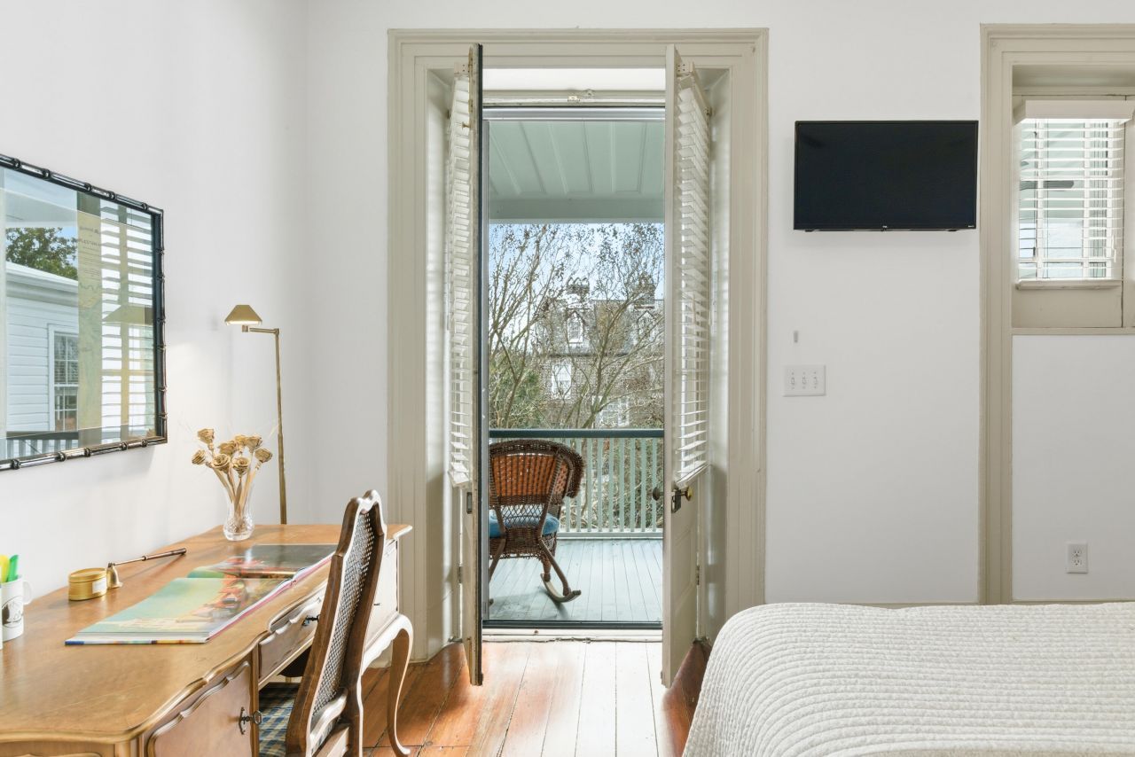 35 Society Street Photo 24