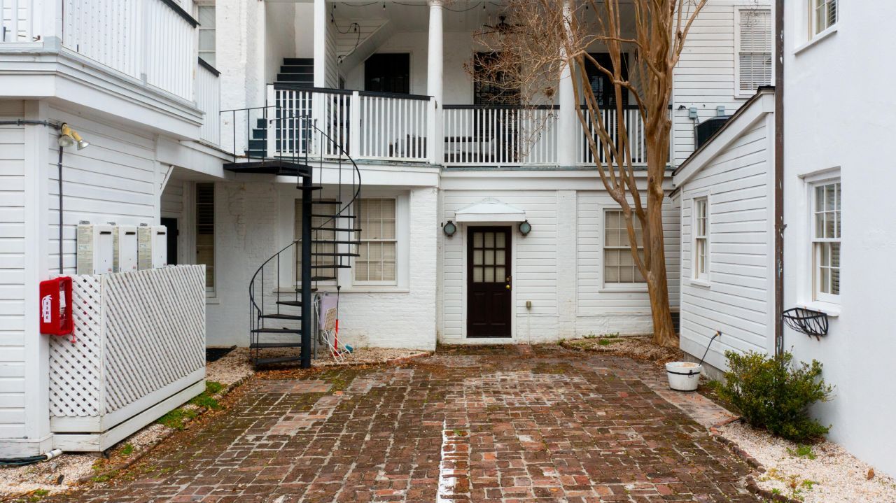 35 Society Street Photo 26