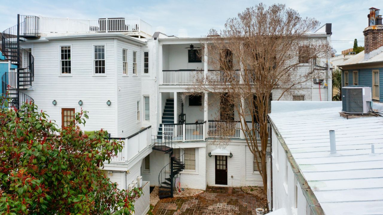 35 Society Street Photo 27