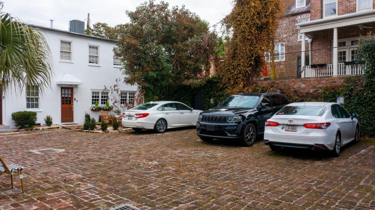 35 Society Street Photo 32