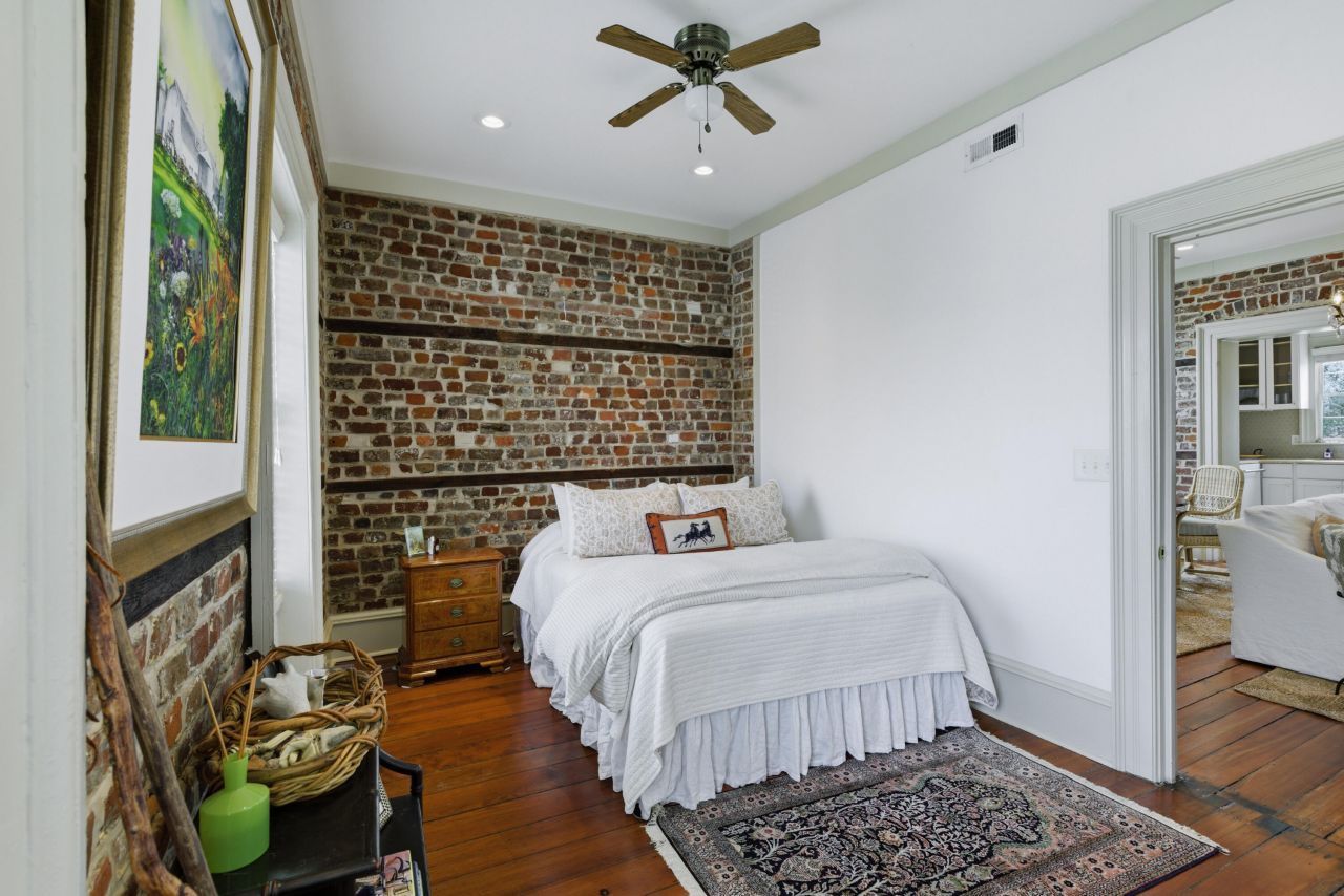 35 Society Street Photo 7