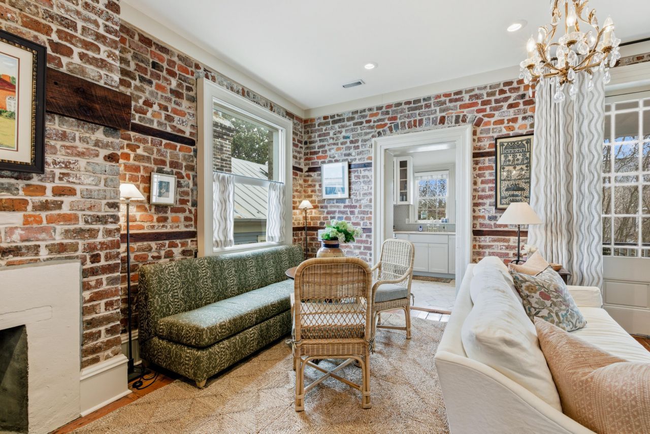 35 Society Street Photo 9