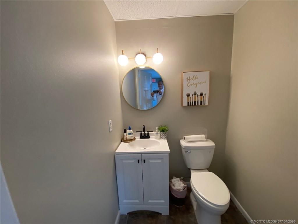528 SE Osceola Street, Unit B1, Stuart, FL 34994 Photo