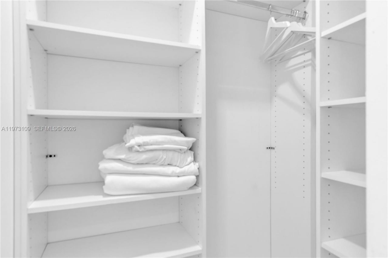 1300 Brickell Bay Dr , Unit 903, Miami, FL 33131 Photo