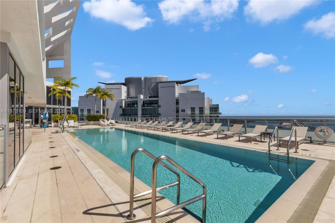 1300 Brickell Bay Dr , Unit 903, Miami, FL 33131 Photo