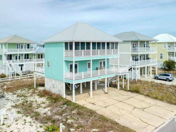 6081 Sawgrass Drive, Gulf Shores, AL 36542