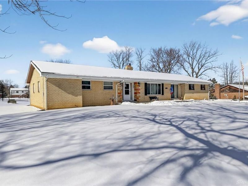 1025 Helke Road, Vandalia, OH 45377 Photo 2