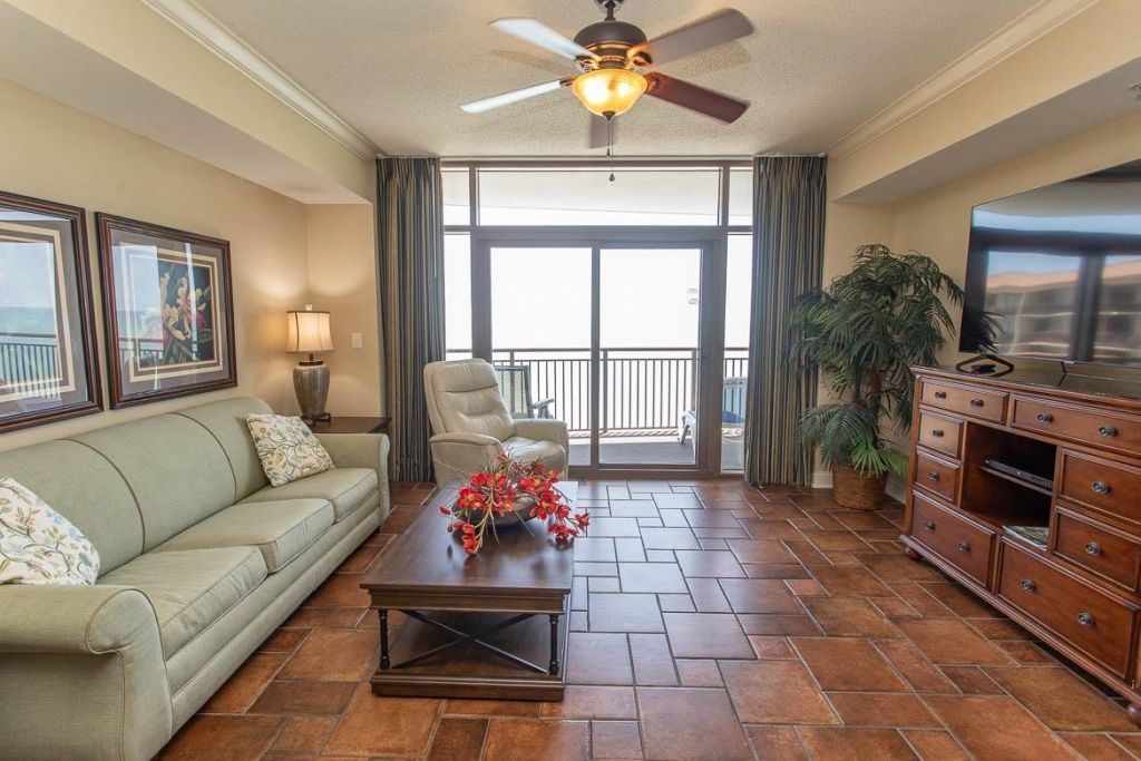 100 North Beach Blvd. Photo 27