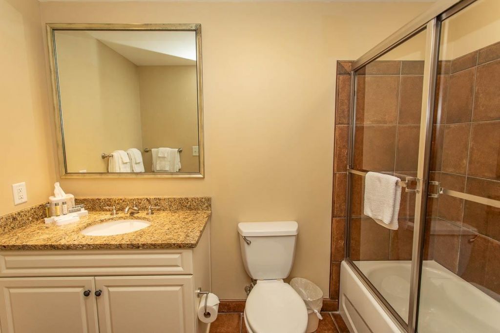 100 North Beach Blvd. Photo 7