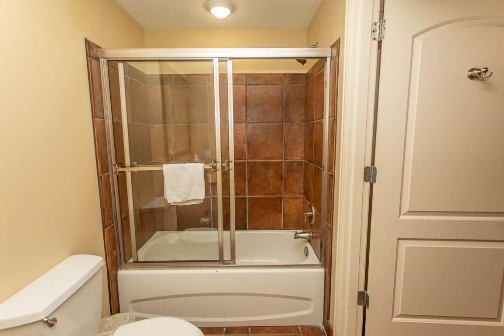 100 North Beach Blvd. Photo 9