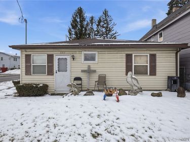 2263 William Street, Buffalo, NY 14206