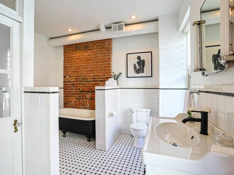 323 Milton Street, Cincinnati, OH 45202 Photo 24