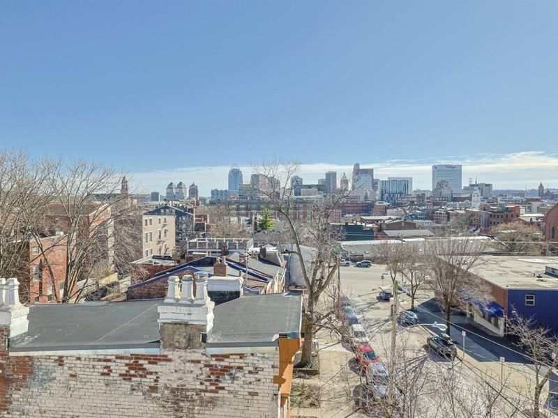 323 Milton Street, Cincinnati, OH 45202 Photo 39