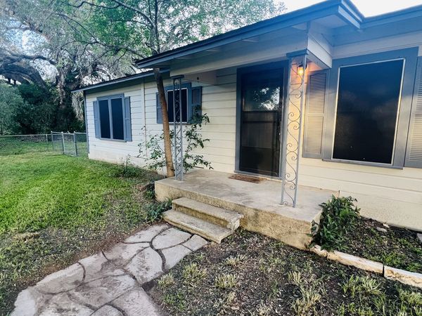 149 carroll, Poth, TX 78147