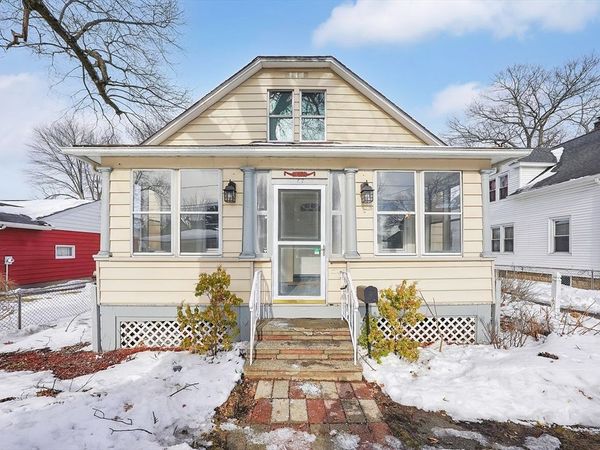 27 Parallel St, Springfield, MA 01104
