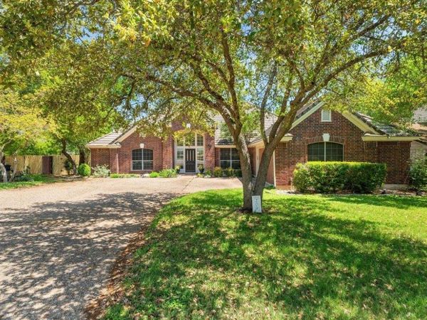 209 El Rio DR, Lakeway, TX 78734