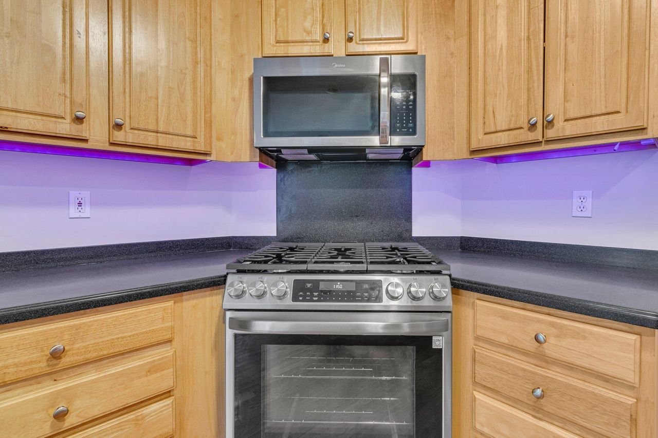 8618 Woodland Walk Photo 17