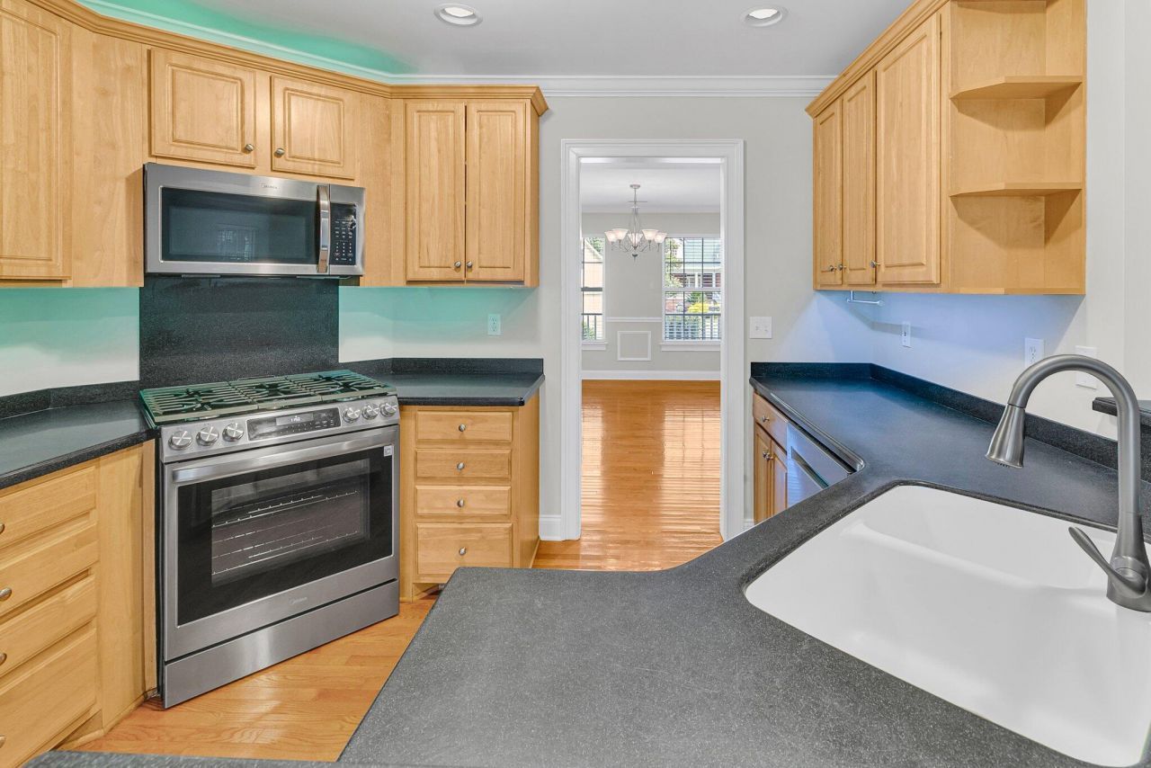 8618 Woodland Walk Photo 18