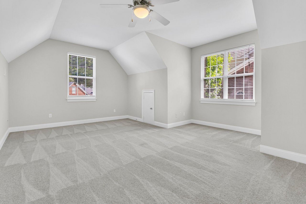 8618 Woodland Walk Photo 19