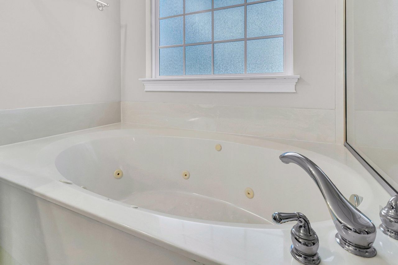 8618 Woodland Walk Photo 29