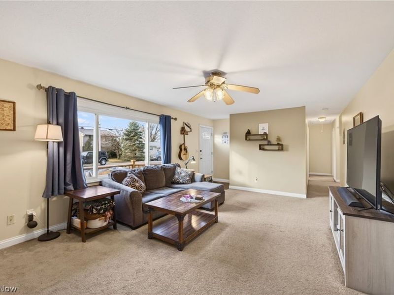 7519 Miami Road, Mentor on the Lake, OH 44060 Photo 4