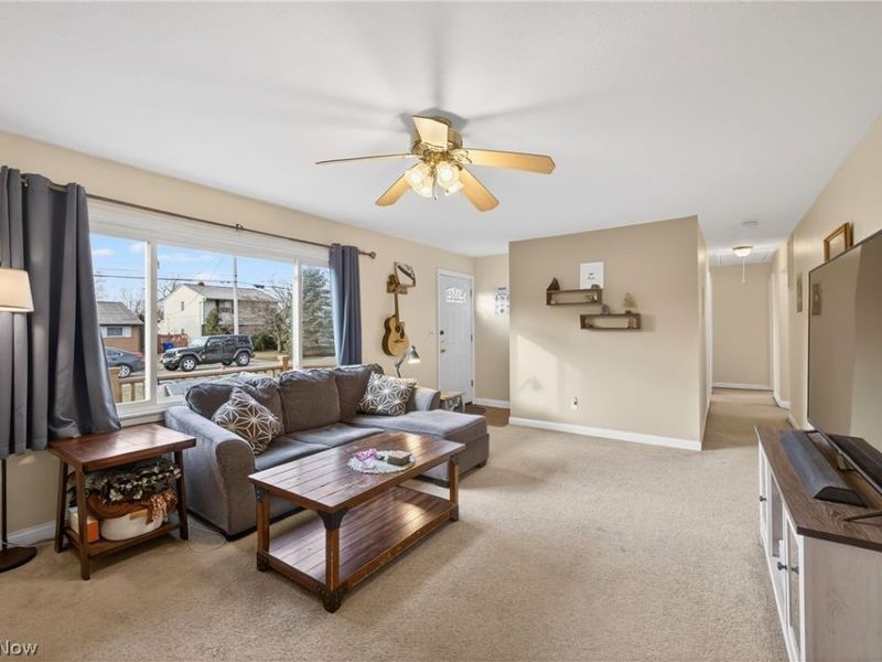 7519 Miami Road, Mentor on the Lake, OH 44060 Photo 5