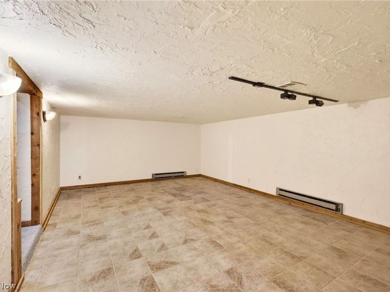 882 Bayridge Boulevard, Willowick, OH 44095 Photo 39