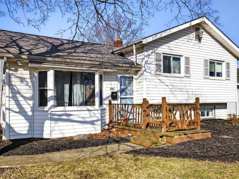 882 Bayridge Boulevard, Willowick, OH 44095 Photo 5