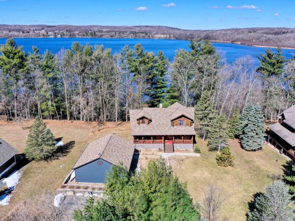 871 207th Street, Osceola, WI 54009