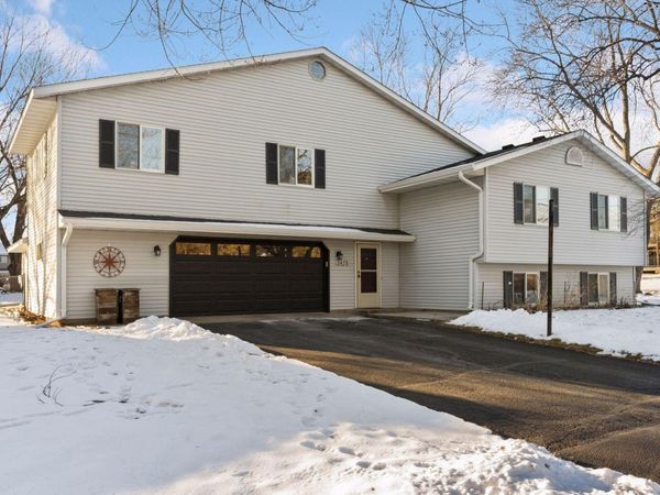 3475 Chandler Road, Shoreview, MN 55126