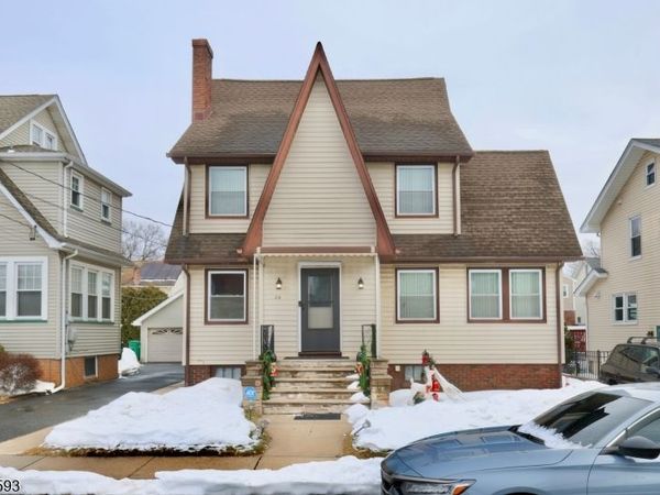 24 Hewitt Ave, Belleville, NJ 07109
