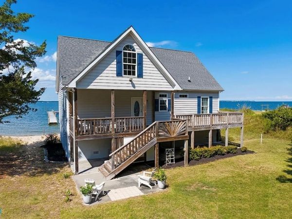 157 Sandy Beach Road, DELTAVILLE, VA 23043