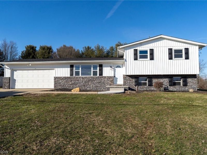 3359 Nimishillen Church Road NE, Hartville, OH 44632 Photo 1