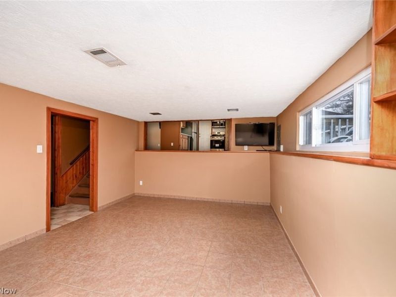 23993 Fairlawn Drive, North Olmsted, OH 44070 Photo 12