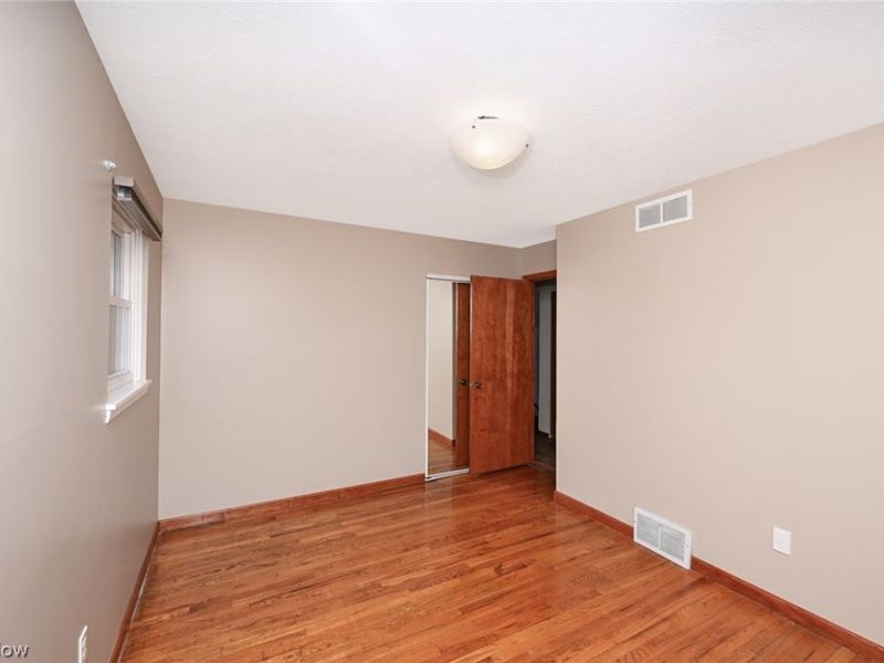 23993 Fairlawn Drive, North Olmsted, OH 44070 Photo 16