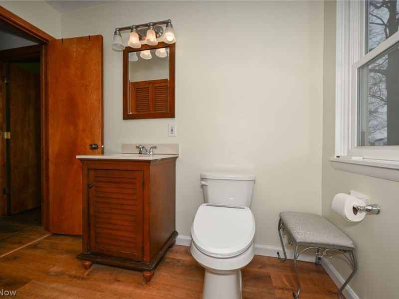 23993 Fairlawn Drive, North Olmsted, OH 44070 Photo 21