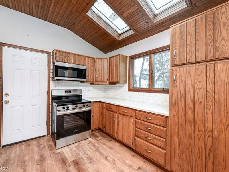 23993 Fairlawn Drive, North Olmsted, OH 44070 Photo 6