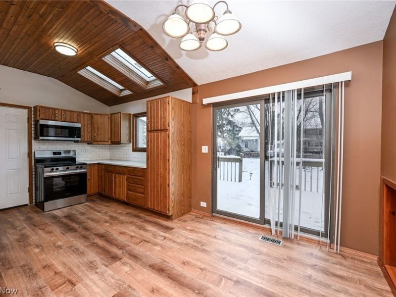 23993 Fairlawn Drive, North Olmsted, OH 44070 Photo 8