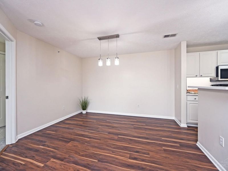 8390 Spring Valley Court, Unit 208, West Chester, OH 45069 Photo 12