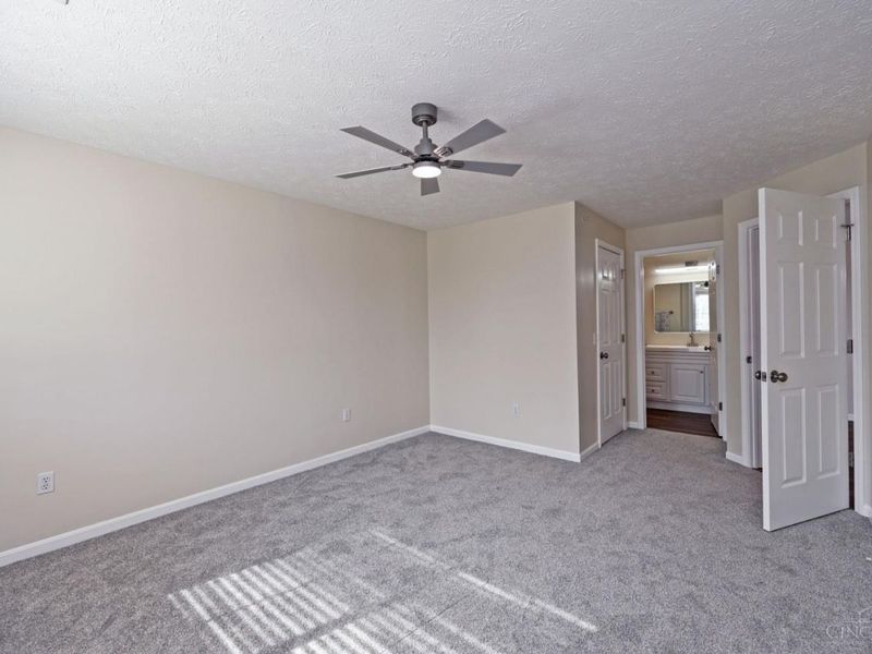 8390 Spring Valley Court, Unit 208, West Chester, OH 45069 Photo 21