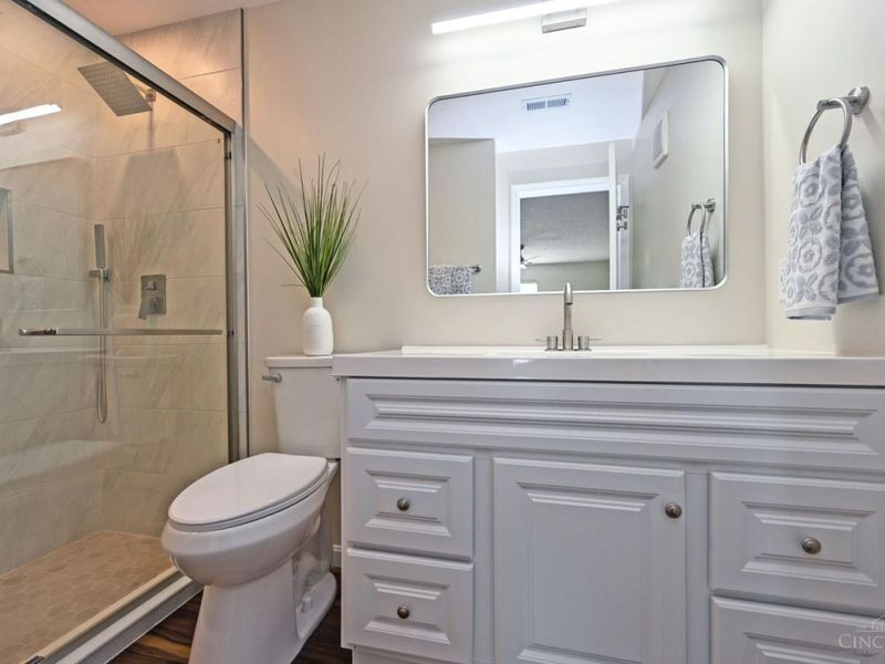 8390 Spring Valley Court, Unit 208, West Chester, OH 45069 Photo 24