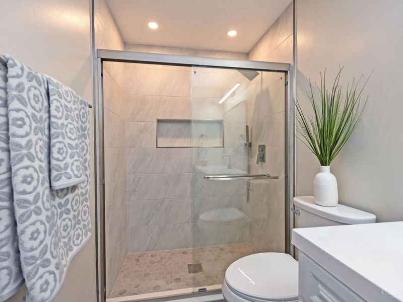 8390 Spring Valley Court, Unit 208, West Chester, OH 45069 Photo 25