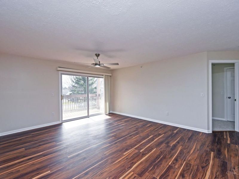 8390 Spring Valley Court, Unit 208, West Chester, OH 45069 Photo 8