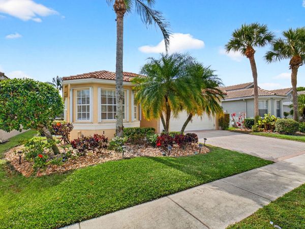 7350 Cortes Lake Drive, Delray Beach, FL 33446