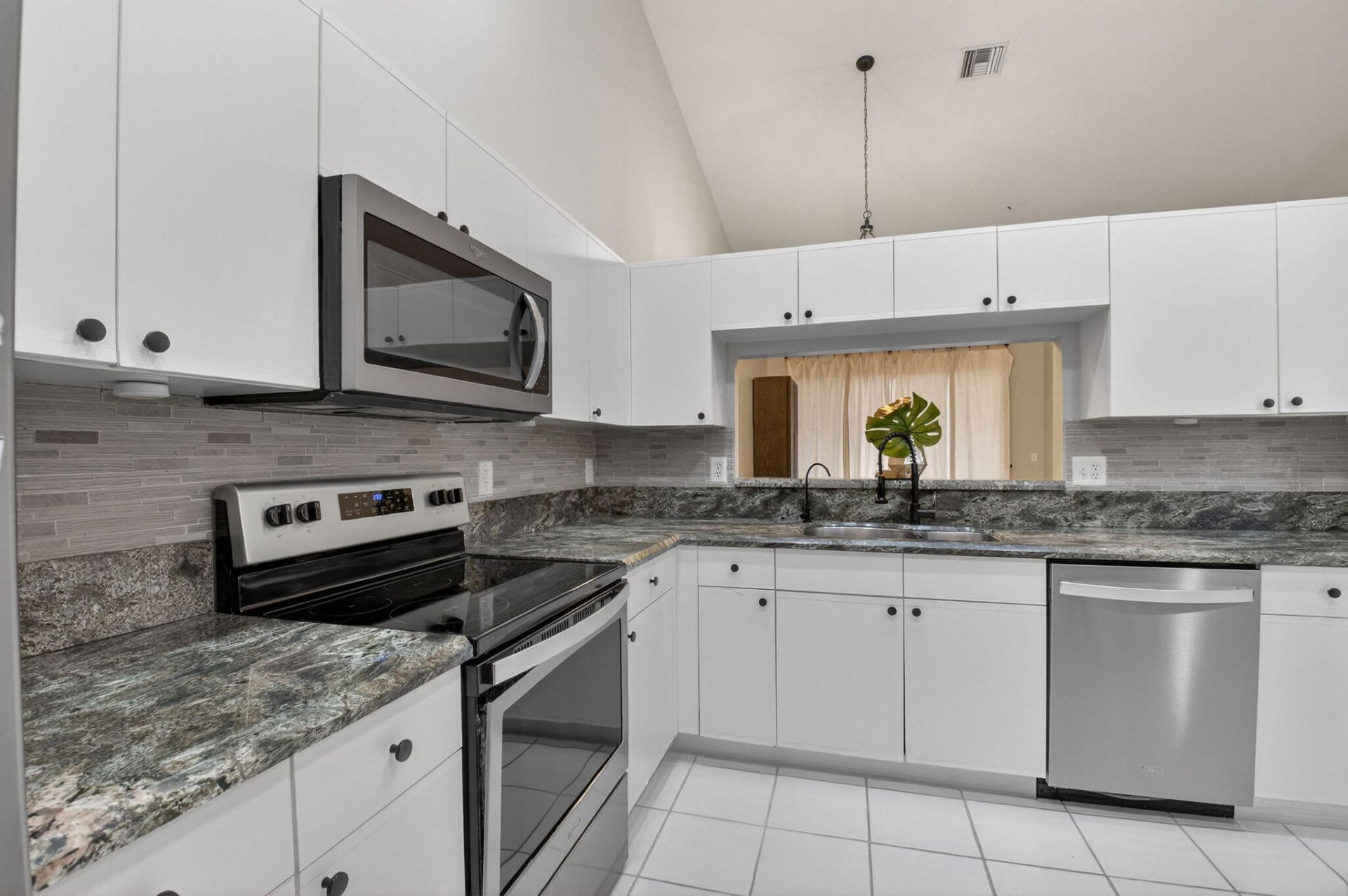 8298 Via Di Veneto, Boca Raton, FL 33496 Photo